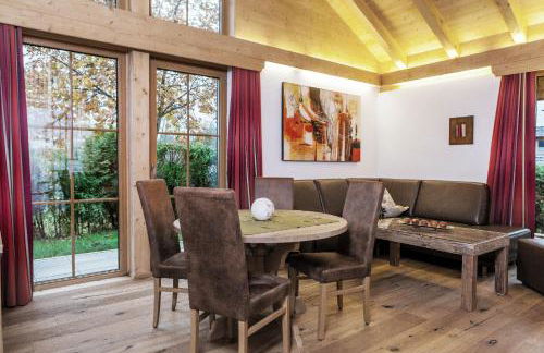 Bayern Chalets bei Salzburg und Berchtesgaden mit Whirlpool und Sauna - Foto 32