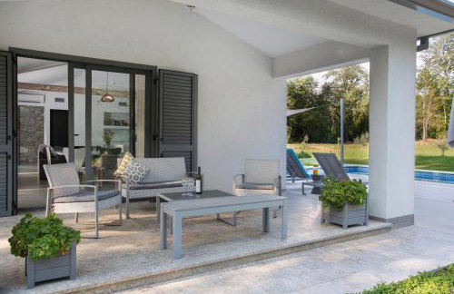 Villa Stepančić - large garden and heated pool - Foto 33