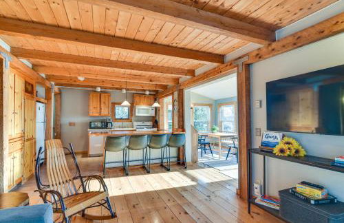 Oceanside Bass Harbor Home with Peaceful Deck! - Foto 4