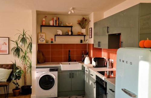 Designer Penthouse with City Views - Foto 21