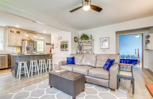 Lavish House with Patio - 2 Blocks to Green Lake! - Foto 6