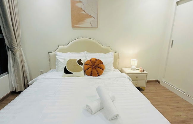 Cozy- Vinhomes Central Park Apartments - Photo 35