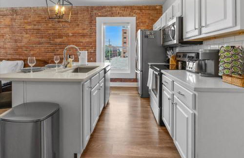 Downtown Indy - Famous Mass Ave with Balcony - Foto 11