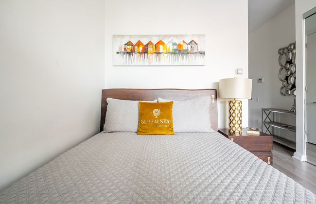 Charming Yorkville Condos - Photo 6