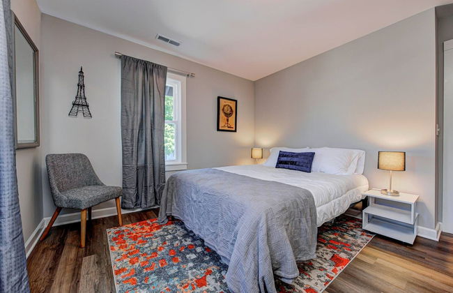 Chic Spacious Downtown Retreat - Foto 15