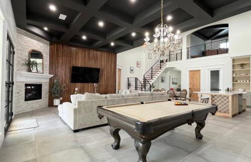 Luxury (Less than mile from AT&T Stadium/GlobeLife) GameRoom/Basketball Hoop - Foto 1