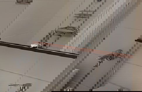 Cosy studio in front of a small church - Foto 5