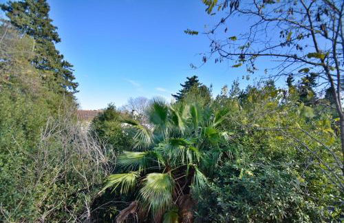 Bruyères with deck and private parking - Photo 3