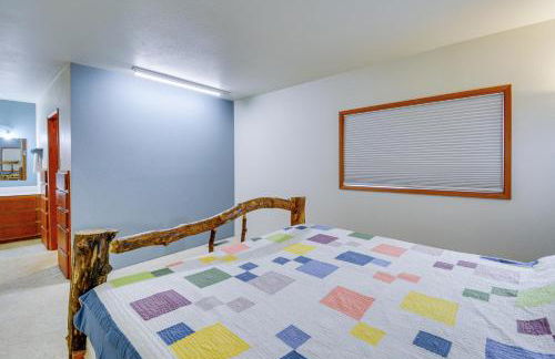 Cozy Washington Retreat with Deck, Walk to Beach! - Foto 15