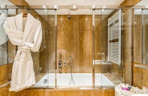 Elegant apartment with LIFT in historical 1600 Palace, a few min walk from San Marco Square - Foto 6