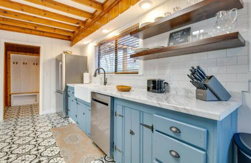 Henderson Cabin with Deck and Scenic Lake Views! - Foto 9