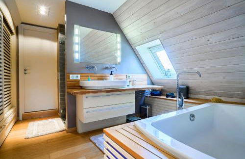 La Maison Du Lac avec Piscine- Les Demeures d'Adrien - Foto 45