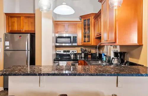 Lakefront Loft - Walk 2 First Energy x Progressive - Foto 21