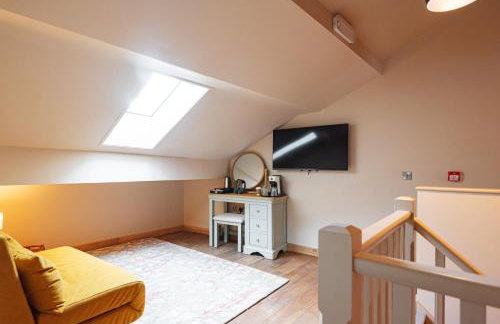 Central Whitchurch - Lowcross House Guest Bedroom 6 - Foto 13