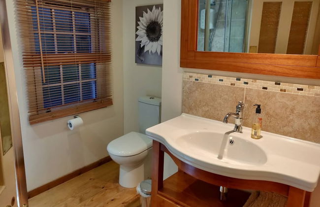 Whitehouse Cottage - Great Paxton - Photo 14