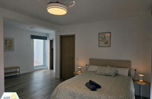 Sunny Churriana Jacaranda - Photo 16