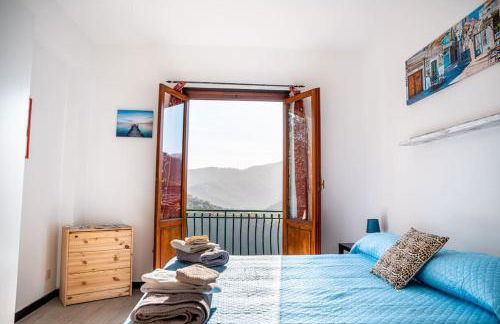 [Rainbow house]- with Jacuzzi-wifi-garden-balcony-parking - Photo 4