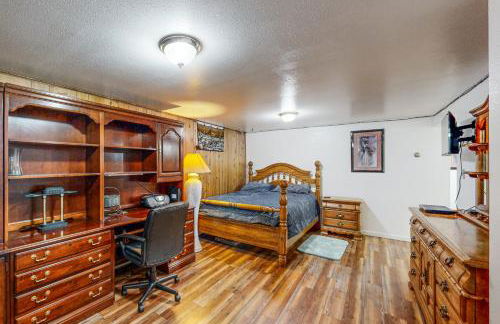 Families with Dogs! Alaskan Basecamp Near Mountains - Photo 15