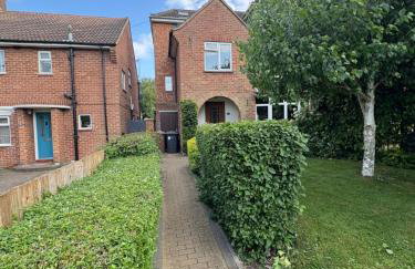 Fairfield Large 4 Bed Log Fire - Photo 2