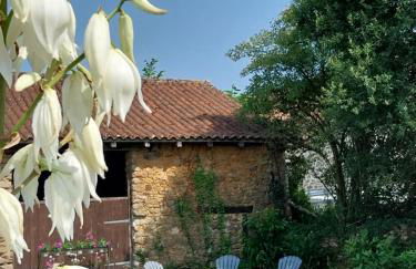 Beautiful 2 bed cottage with swimming pool - Foto 52