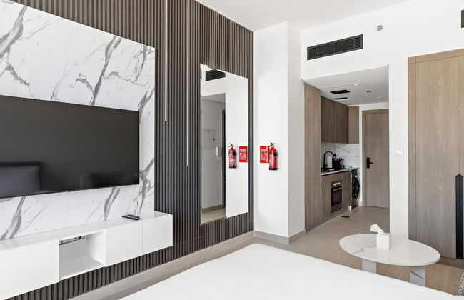 Stylish Studio in New Residence With Pool and gym - Photo 2