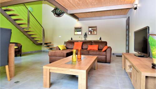 Amazing Home In Sauveterre With Wifi - Foto 3