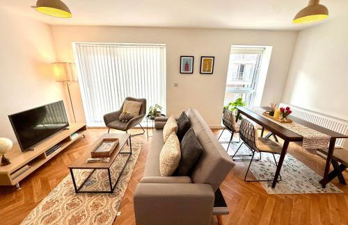 Issara Apartments 41 - Great location & Private Parking - Foto 3