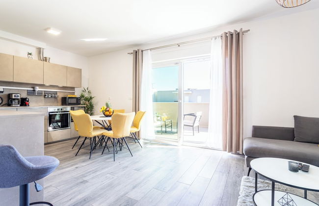 Luxury Modern Penthouse w Jacuzzi & Huge Terrace - Foto 15