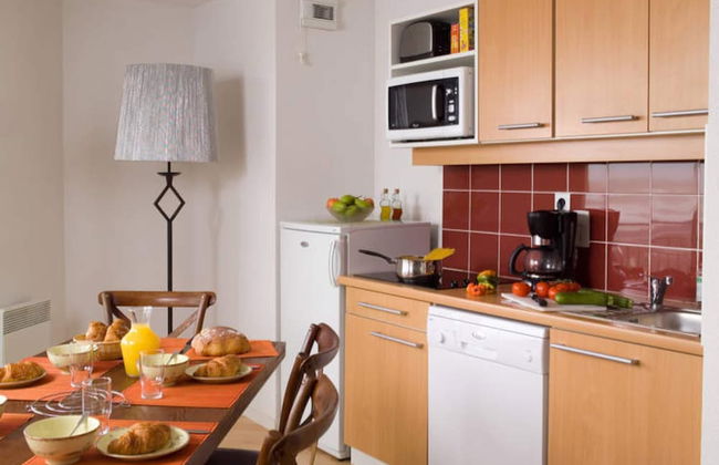 Comfortably Furnished Apartment With a sea View - Foto 6