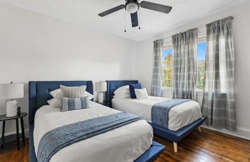 Orange Pit - 3BD 2BA Luxury Retreat - West Cola - Photo 24