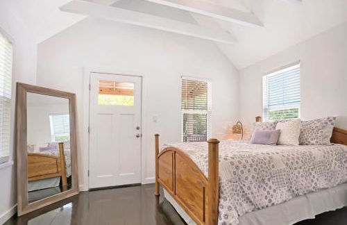 Downtown Home with Hot Tub, BBQ, Near Ice Plant! - Foto 20