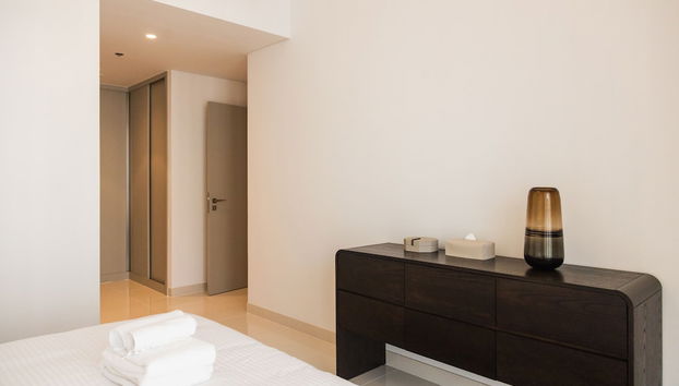 3BD Haven with Sweeping Water Views - Foto 5, Habitación