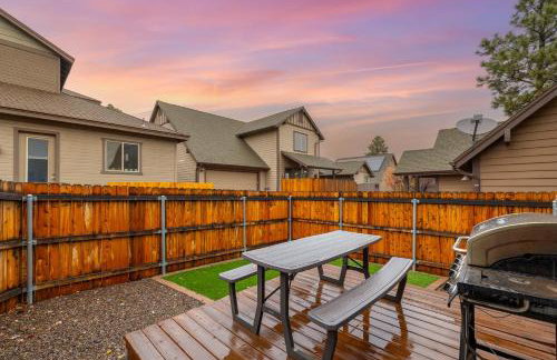 Modern Flagstaff Getaway with Mountain Charm. - Foto 3