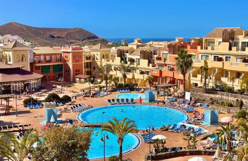 Sunset Apartment 6 - Photo 1