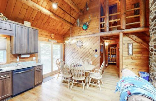 Wooded Family Retreat! 11 Mi to Acadia Entrance - Foto 7