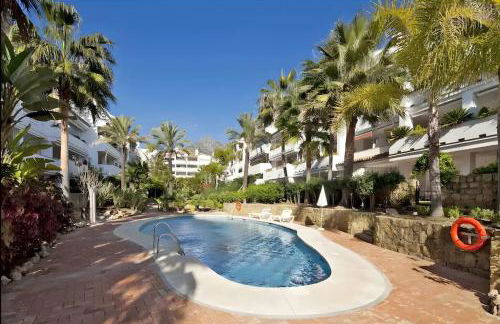 Bajo en Marbella - Foto 17