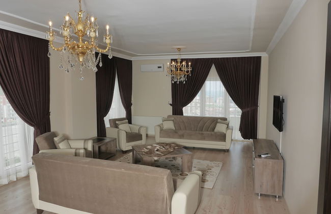 Royal Life Residence - Photo 22