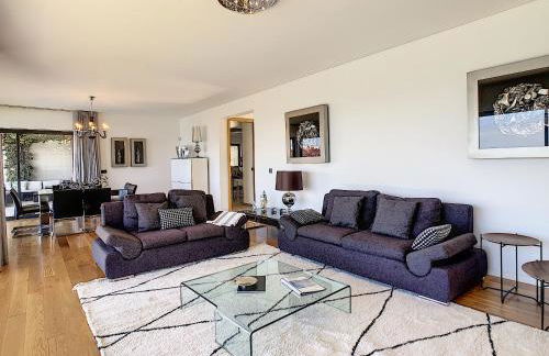 Villa Vitoria - by LovelyStay - Foto 9