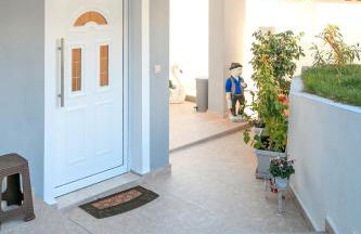 Loridis View Apartments - Photo 2