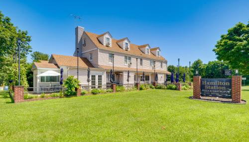 6 Mi to Historic Leesburg Apt with On-Site Dining - Foto 3