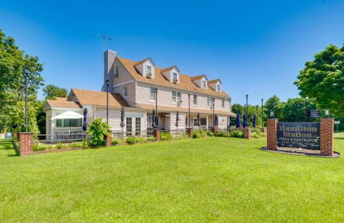 6 Mi to Historic Leesburg Apt with On-Site Dining - Foto 3