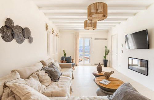 Villa Veneta at Ornos Sea View - Photo 7