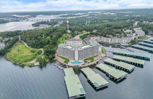 Modern Decor, Views, Grill, Workstation, Boat + 2 PWC Slips & Resort-Style Amenities - Foto 46