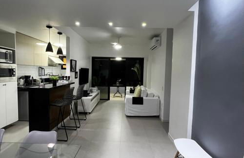 Apt perto da praia c vaga e arrumadeira e janelas anti ruídos - Foto 32