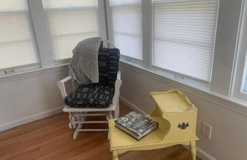 East Side 2BR - 1 BA Newly Remodeled Home - Foto 8