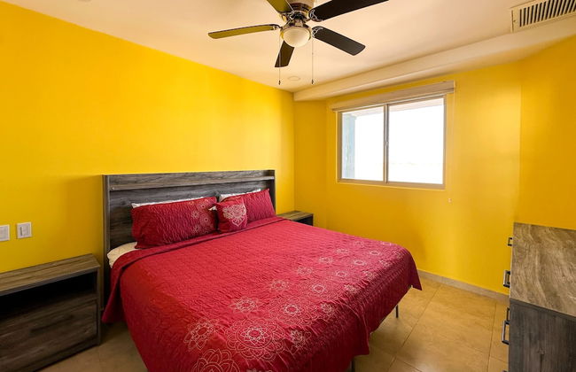 2BR Sunset Escape for Families - Foto 19