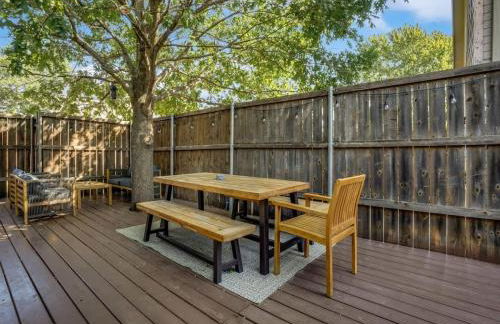 3-BD 2-BA Northern Dallas Retreat Hot Tub and BBQ - Photo 39