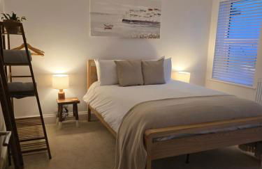 Luxury, Spacious 3 Bedroom, Beachfront Apt with Parking & Courtyard - Shoreside - Foto 3