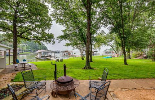 Private Dock Lakefront Enchanted Oaks Retreat - Foto 31