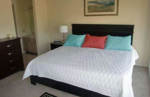 Spacious 3 BR Ozark Penthouse - Foto 16